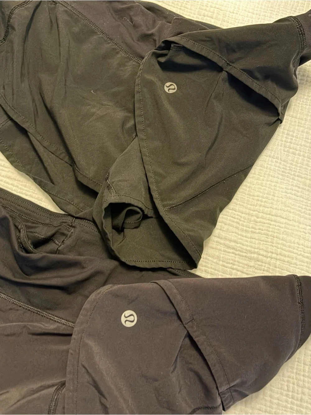 Lululemon Black Speed Up Shorts Lined 2.5 Inch Inseam Sz 10 (2 pair)